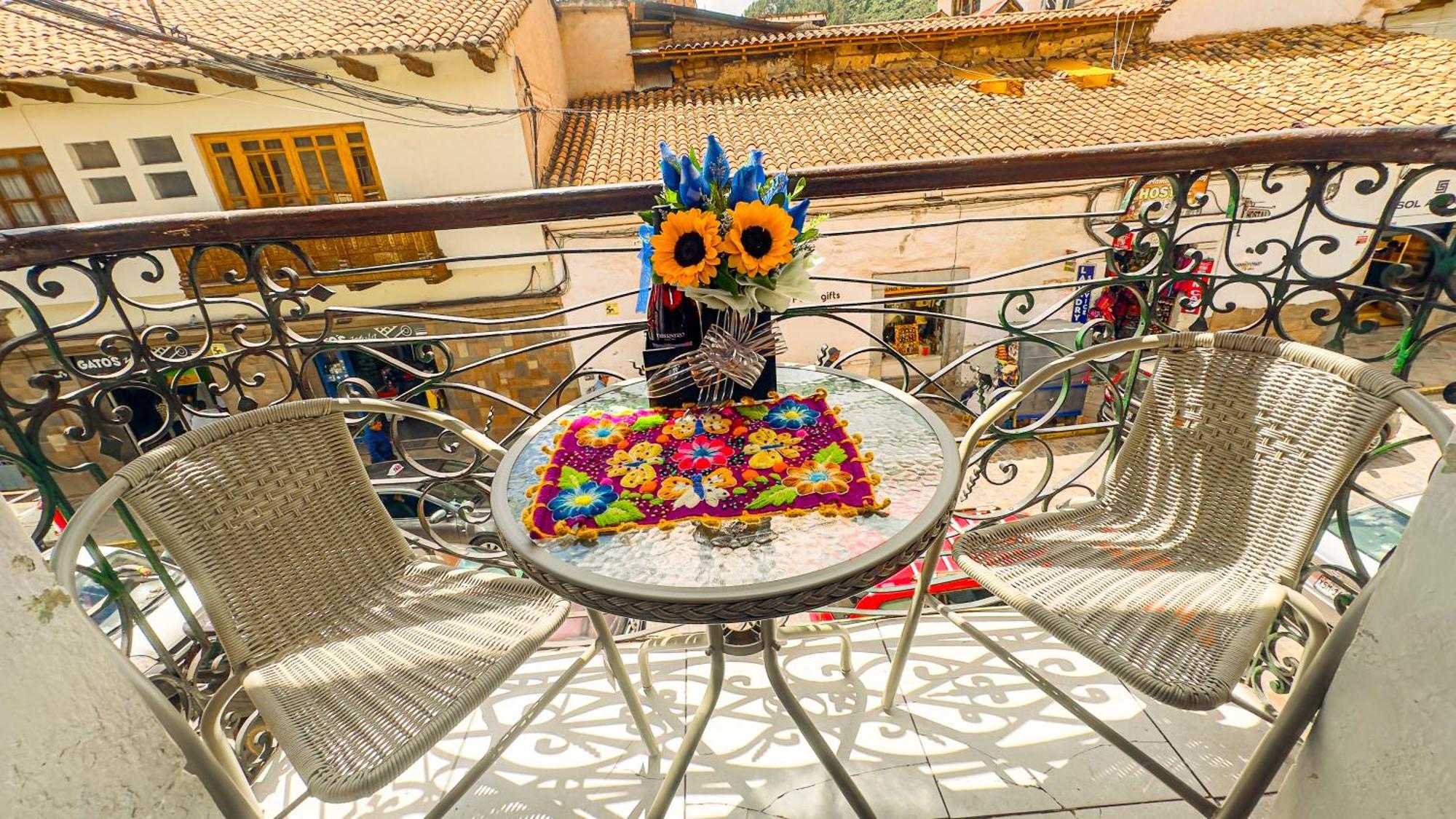 Alegrias Plaza Apartment